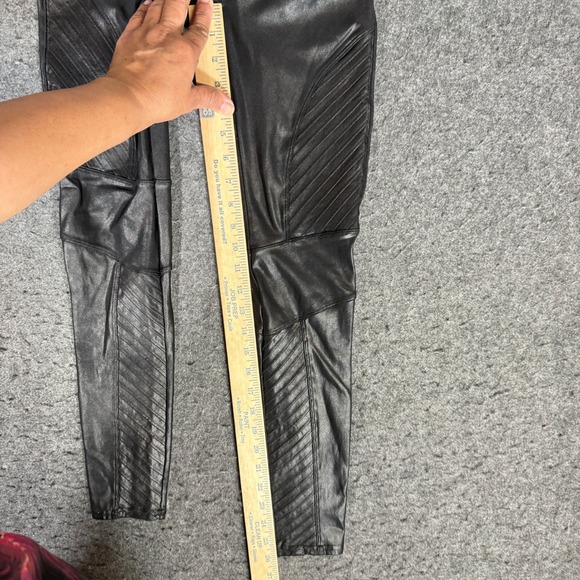 Spanx Faux Leather Moto Leggings Black High Waist Ribbed Panels Medium M - Picture 7 of 9